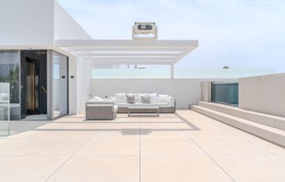 Reventa - House - Semi-Detached House - Marbella - Nueva Andalucia