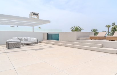 Reventa - House - Semi-Detached House - Marbella - Nueva Andalucia