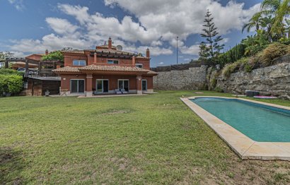 Resale - House - Detached Villa - Marbella - Marbella Centro