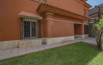 Resale - House - Detached Villa - Marbella - Marbella Centro