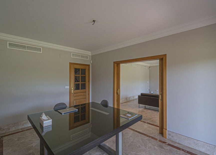 Resale - House - Detached Villa - Marbella - Marbella Centro