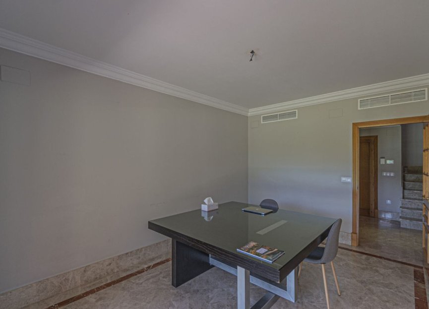 Resale - House - Detached Villa - Marbella - Marbella Centro