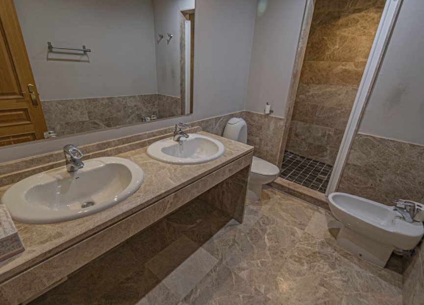 Resale - House - Detached Villa - Marbella - Marbella Centro