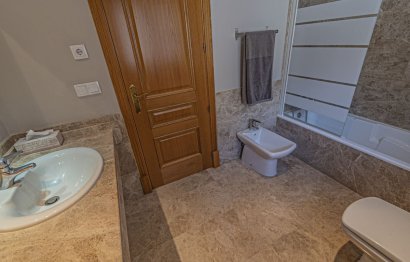 Resale - House - Detached Villa - Marbella - Marbella Centro