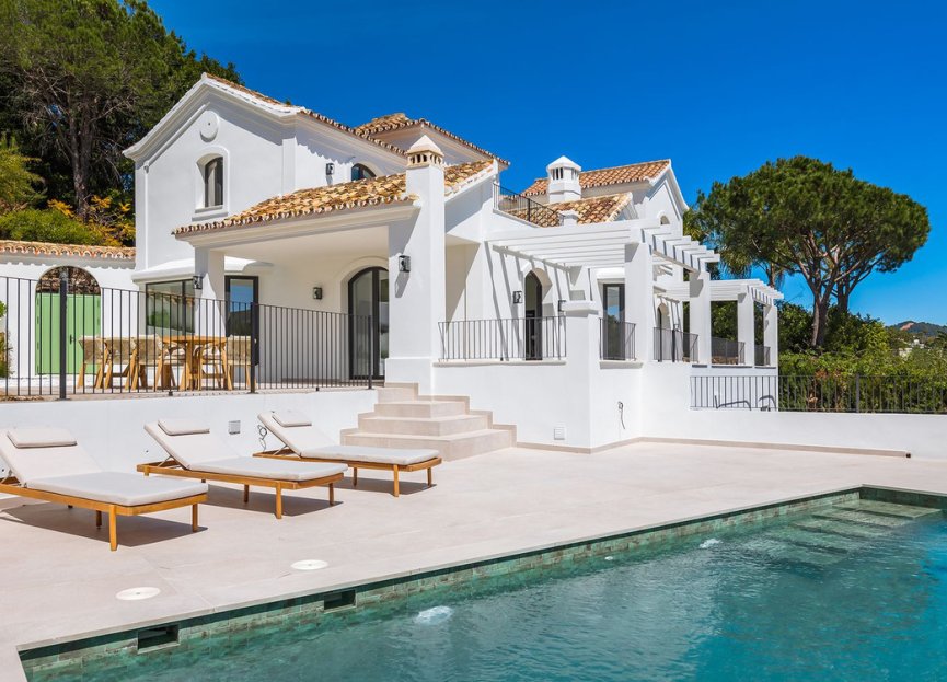 Resale - House - Detached Villa - Benahavís - El Madroñal