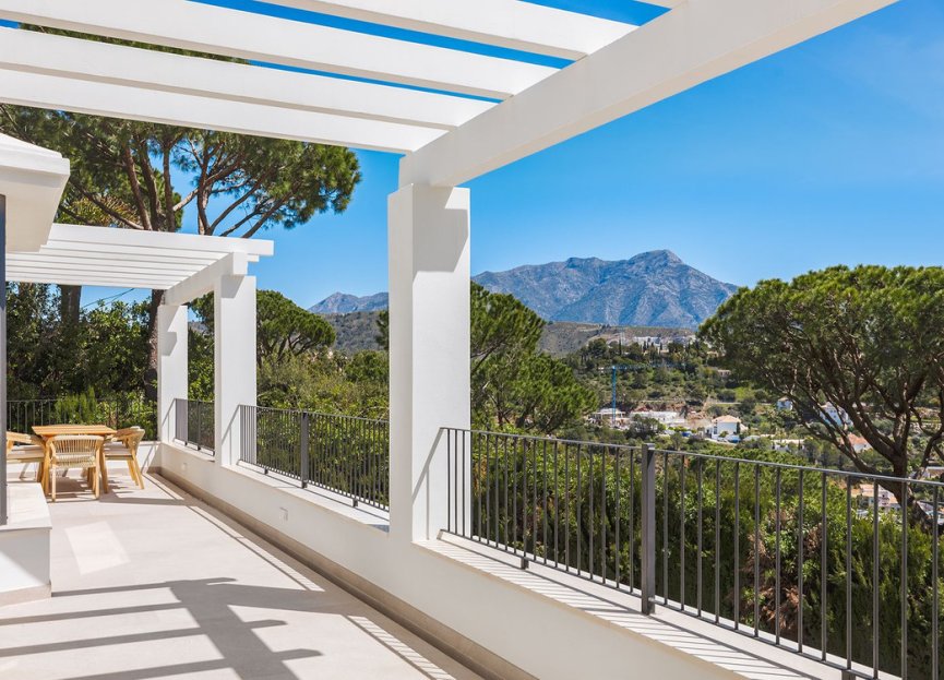 Resale - House - Detached Villa - Benahavís - El Madroñal