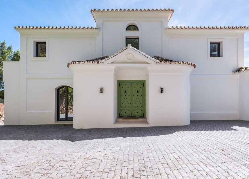 Resale - House - Detached Villa - Benahavís - El Madroñal