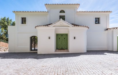 Resale - House - Detached Villa - Benahavís - El Madroñal