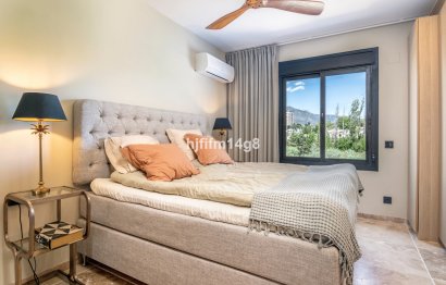 Resale - Apartment - Penthouse - Marbella - Nueva Andalucia