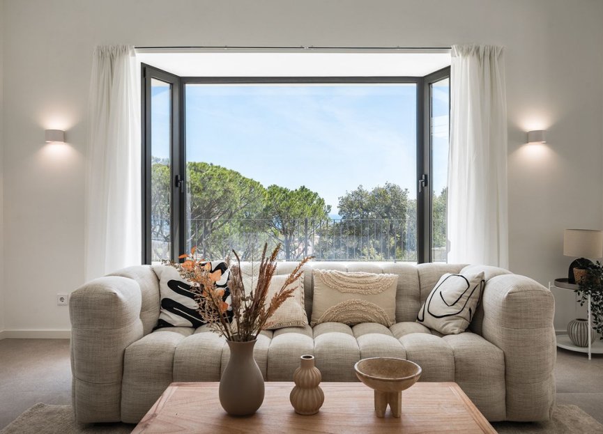 Resale - House - Detached Villa - Benahavís - El Madroñal