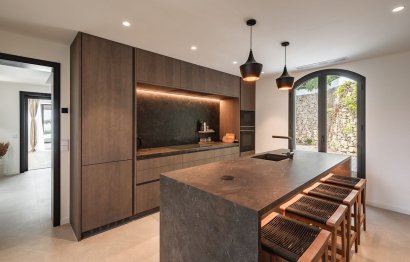 Resale - House - Detached Villa - Benahavís - El Madroñal