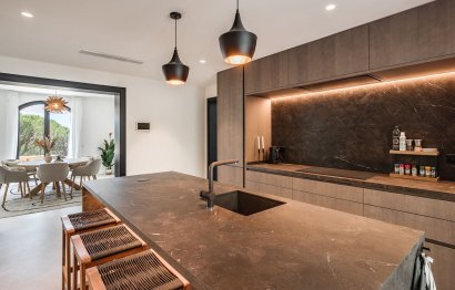 Resale - House - Detached Villa - Benahavís - El Madroñal