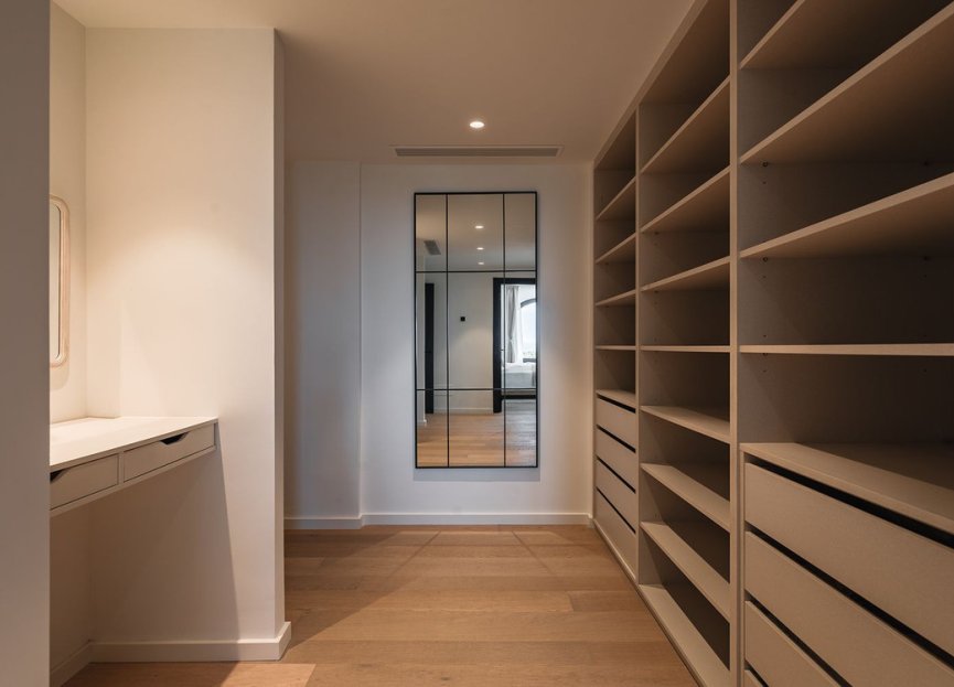 Resale - House - Detached Villa - Benahavís - El Madroñal