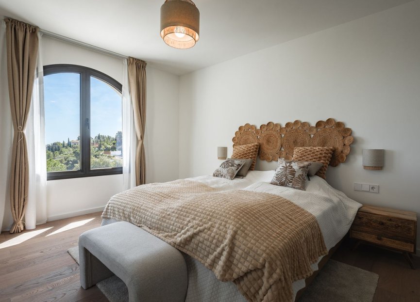 Resale - House - Detached Villa - Benahavís - El Madroñal