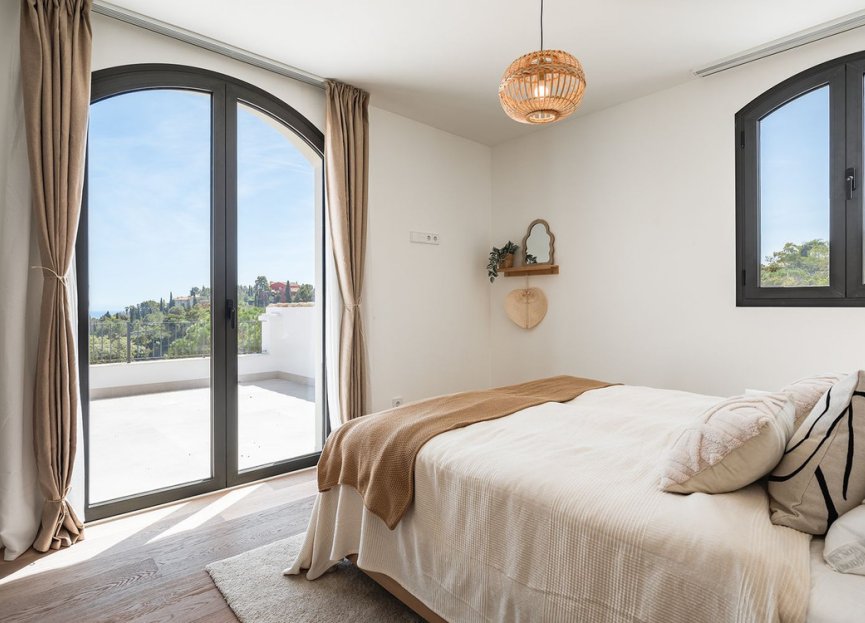 Resale - House - Detached Villa - Benahavís - El Madroñal