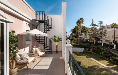 Resale - Apartment - Penthouse - Marbella - Nueva Andalucia