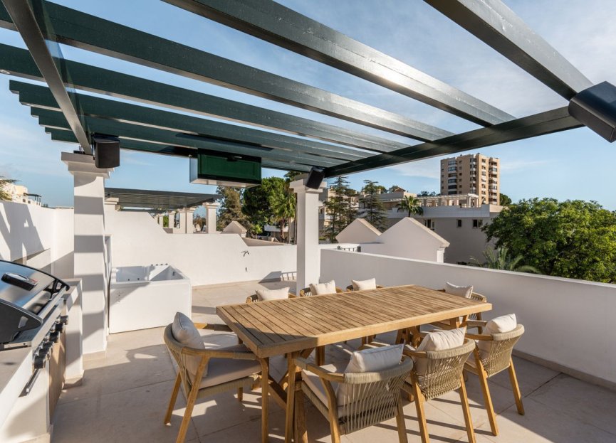 Resale - Apartment - Penthouse - Marbella - Nueva Andalucia