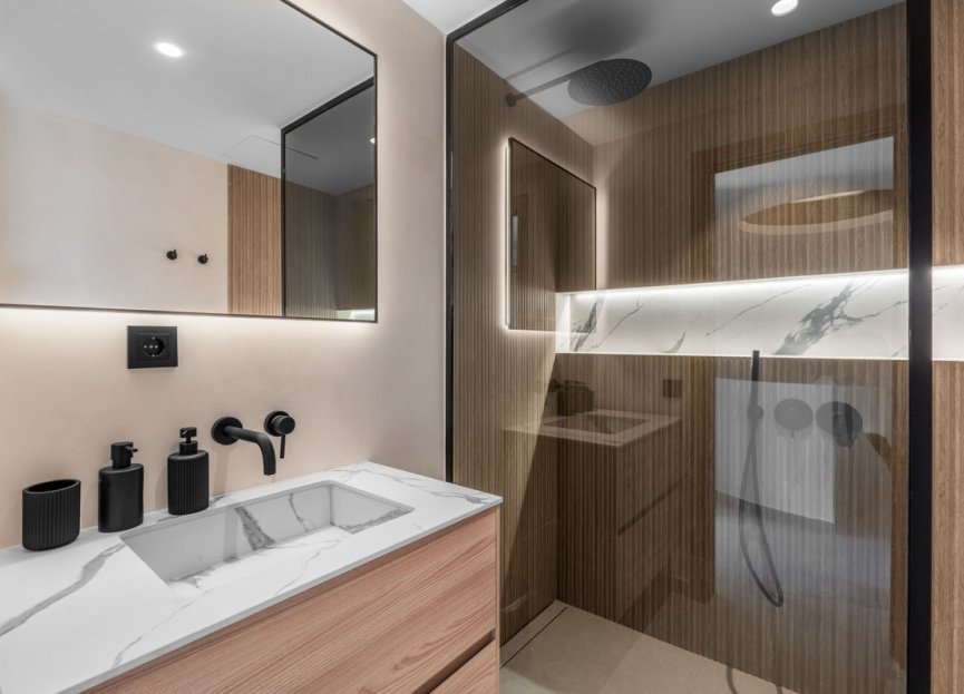 Resale - Apartment - Penthouse - Marbella - Nueva Andalucia