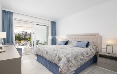 Resale - Apartment - Ground Floor Apartment - Marbella - Nueva Andalucia