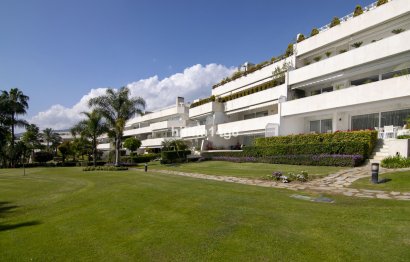 Resale - Apartment - Ground Floor Apartment - Marbella - Nueva Andalucia