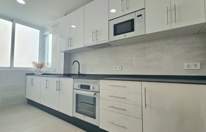 Resale - Apartment - Middle Floor Apartment - Fuengirola - Fuengirola Centro