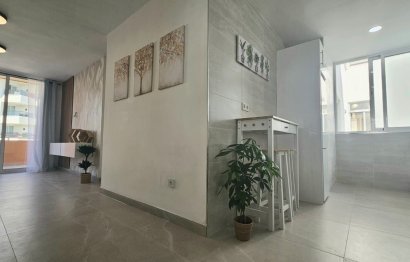 Resale - Apartment - Middle Floor Apartment - Fuengirola - Fuengirola Centro