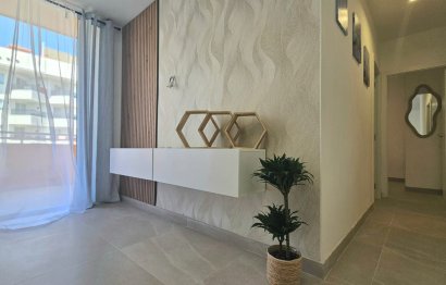 Resale - Apartment - Middle Floor Apartment - Fuengirola - Fuengirola Centro