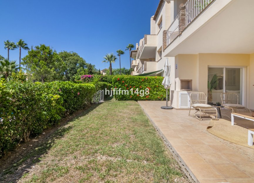 Resale - Apartment - Ground Floor Apartment - Marbella - Nueva Andalucia