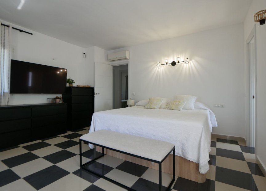 Resale - House - Detached Villa - Marbella - Cabopino