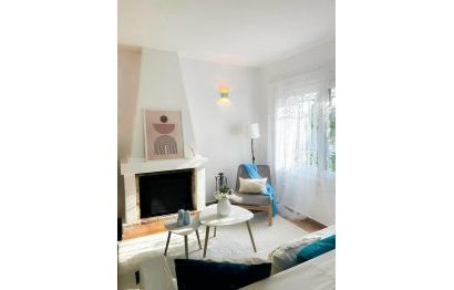 Resale - Ground floor apartment - Estepona - Benavista