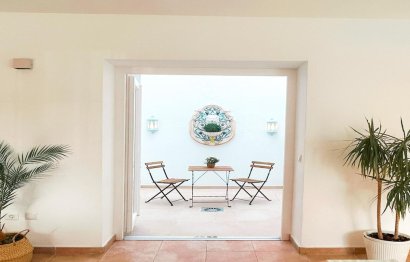 Resale - Ground floor apartment - Estepona - Benavista