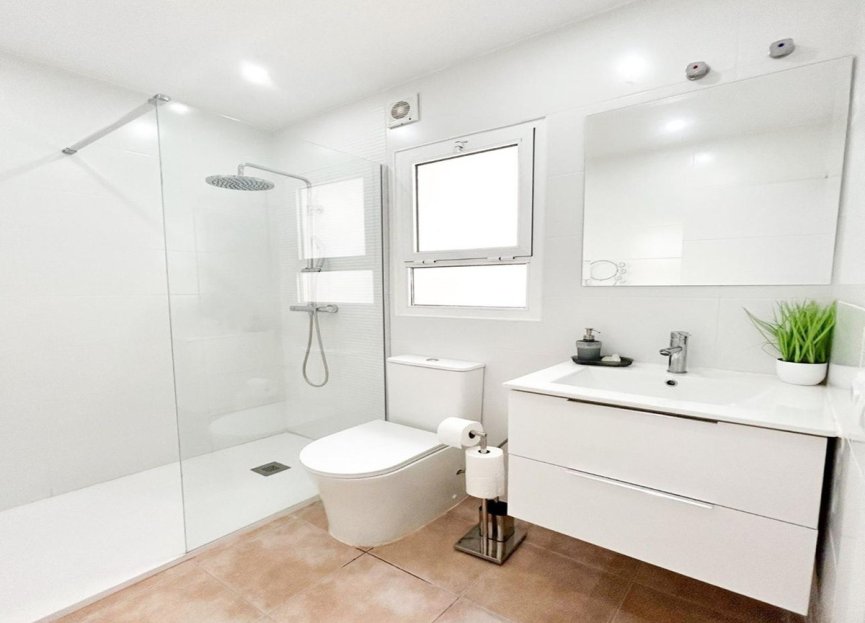 Resale - Ground floor apartment - Estepona - Benavista