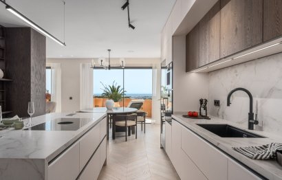 Resale - Ground floor apartment - Marbella - Nueva Andalucia