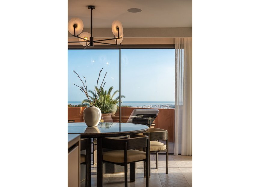 Resale - Ground floor apartment - Marbella - Nueva Andalucia