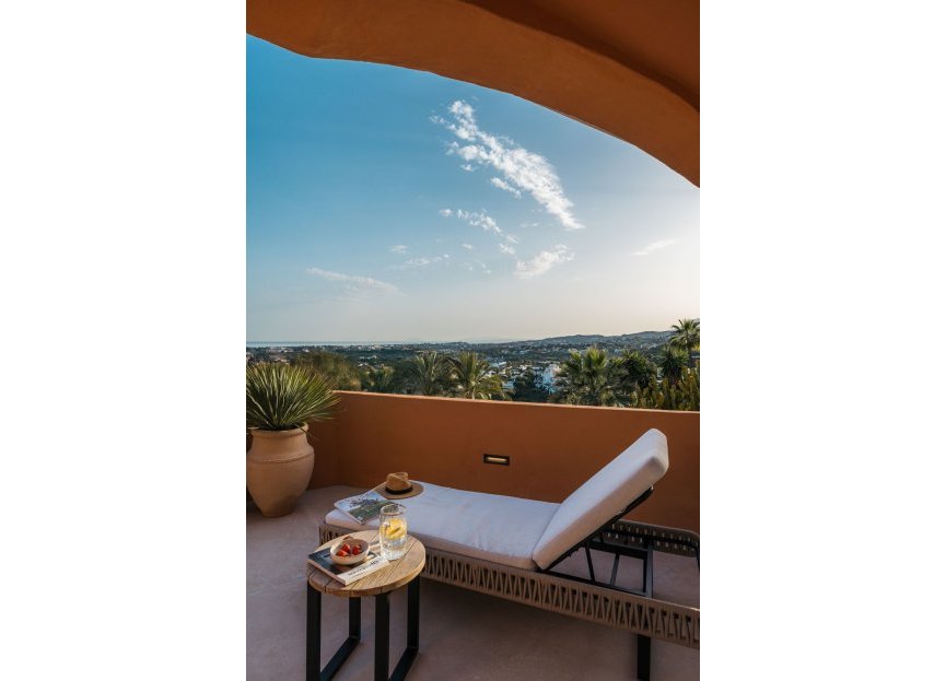 Resale - Ground floor apartment - Marbella - Nueva Andalucia