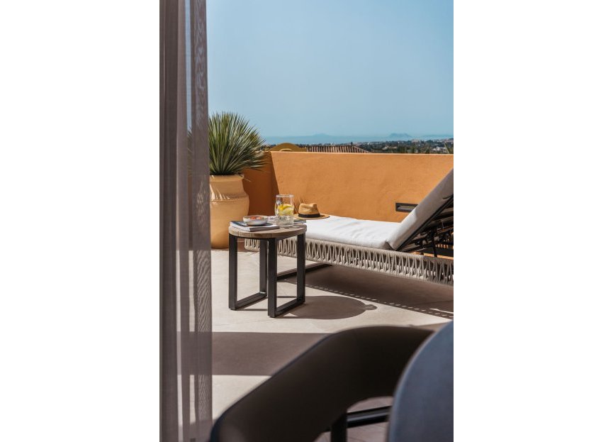 Resale - Ground floor apartment - Marbella - Nueva Andalucia