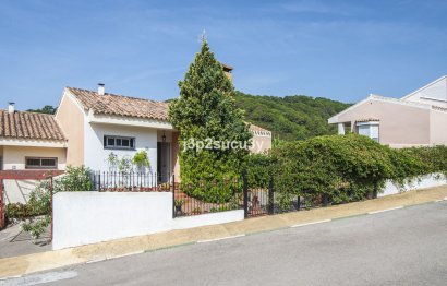 Resale - House - Semi-Detached House - Estepona - Estepona Centro