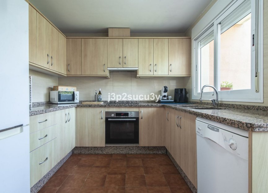 Resale - House - Semi-Detached House - Estepona - Estepona Centro