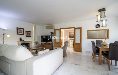 Resale - House - Semi-Detached House - Estepona - Estepona Centro