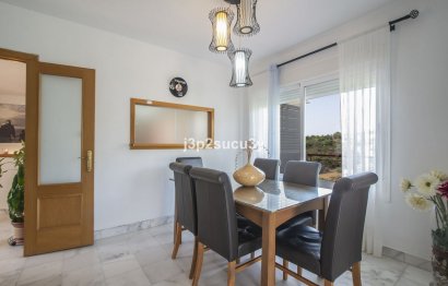 Resale - House - Semi-Detached House - Estepona - Estepona Centro