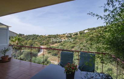 Resale - House - Semi-Detached House - Estepona - Estepona Centro