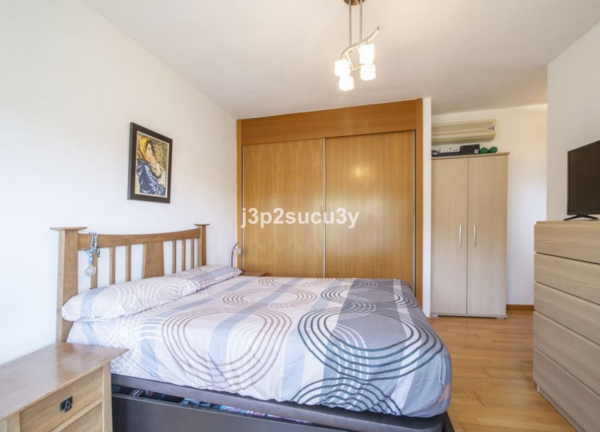 Resale - House - Semi-Detached House - Estepona - Estepona Centro