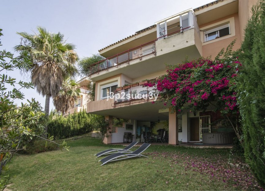 Resale - House - Semi-Detached House - Estepona - Estepona Centro