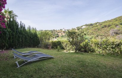 Resale - House - Semi-Detached House - Estepona - Estepona Centro