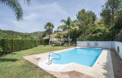 Resale - House - Semi-Detached House - Estepona - Estepona Centro