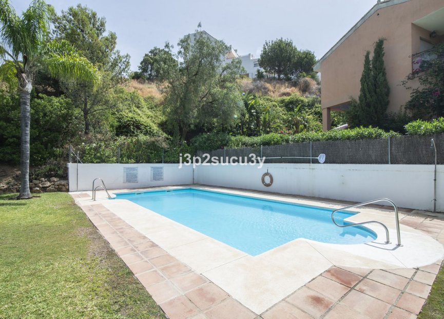 Resale - House - Semi-Detached House - Estepona - Estepona Centro