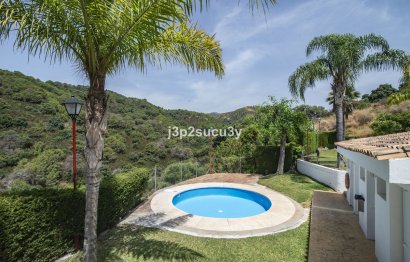 Resale - House - Semi-Detached House - Estepona - Estepona Centro