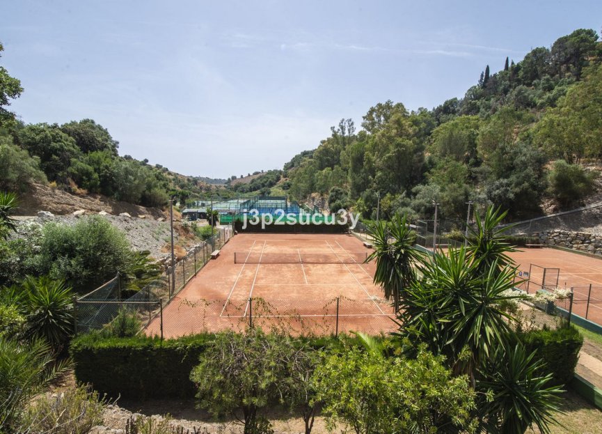 Resale - House - Semi-Detached House - Estepona - Estepona Centro