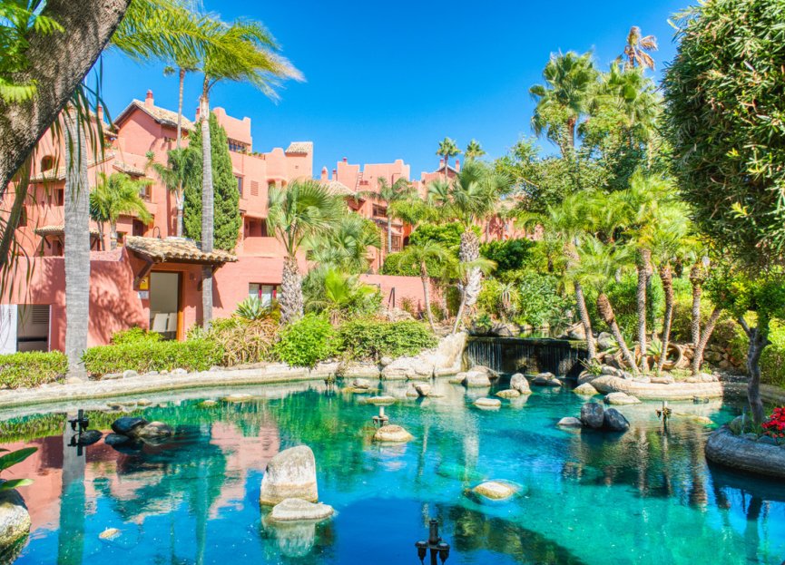 Resale - Apartment - Penthouse - Estepona - Estepona Centro