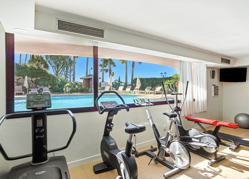 Resale - Apartment - Penthouse - Estepona - Estepona Centro